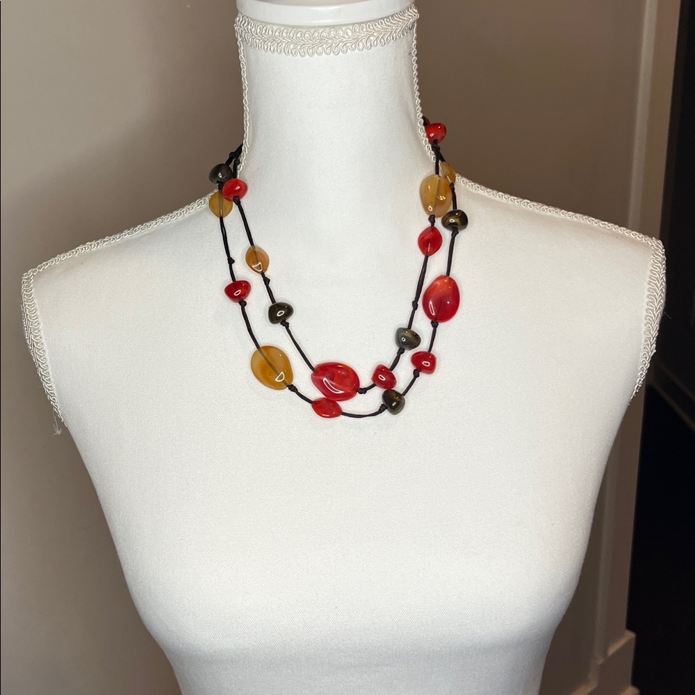 Elegant Red and brown Beaded Necklace